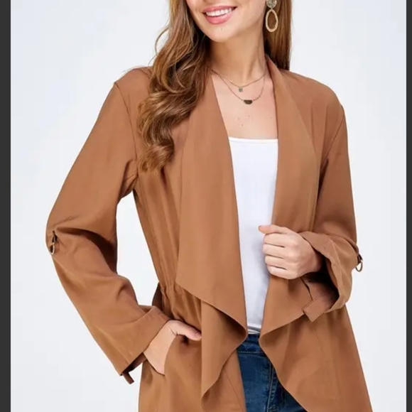 046 - NEW! CHIC AND FABULOUS CAMEL STYLISH DRAPED OPEN FRONT TRENCH DUSTER - Picture 2 of 6
